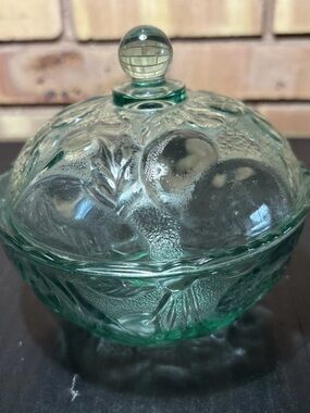 Vintage Indiana Glass Madeira Georgia Green Covered Candy Dish Bowl